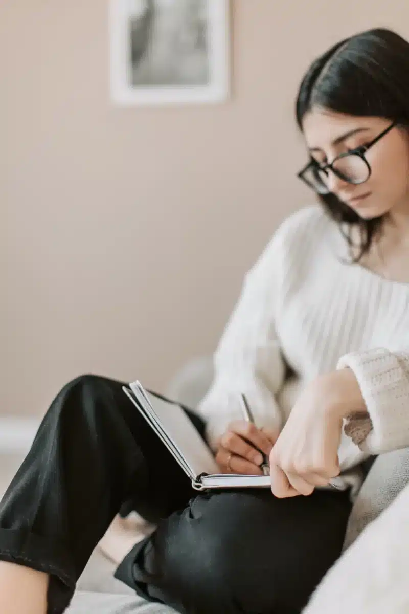 Mental Clutter – Declutter Your Mind: 7 Practical Tips to Unleash Your Mental Potential